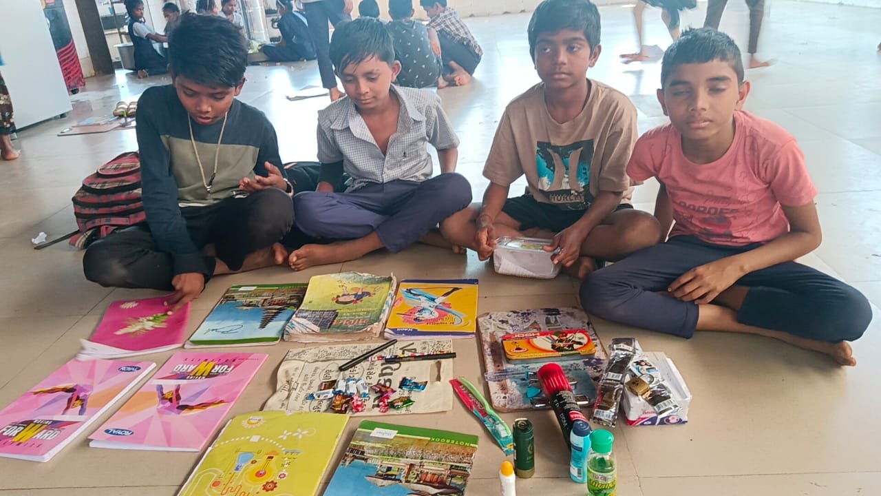 Tribal students at Sarvangi Vikas Trust school — free education Gujarat